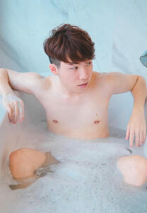 มิก-ภูมิภัส-นั่งอ่าง