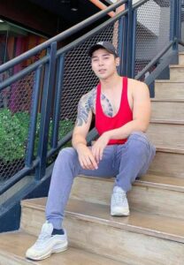 วัชรากร-อัมภวัน-เสื้อกล้าม