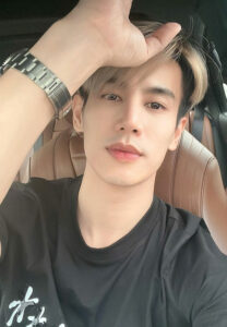 อ๊อฟ-ธีร์วศิษฐ์-เท่เท่