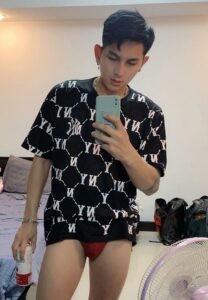 เมฆ์เดย์-อมฤต-หนุ่มหล่อ