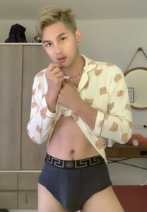 เมฆ์เดย์อมฤต-หนุ่มเท่