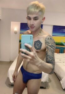 เมฆ์เดย์-อมฤต-หนุ่มใหญ่