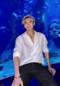 แชมป์-ฉัตรทอง-เสื้อขาว