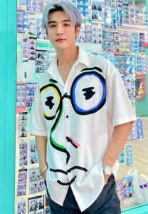 แชมป์-ฉัตรทอง-เสื้อเชิ้ตขาว