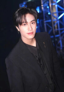 เจมีไนน์-นรวิชญ์-สูท