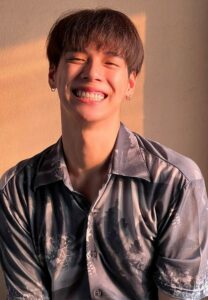 เป็นต่อ-จีรภัทร-ดาราชายยิ้มสวย