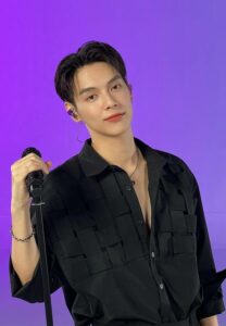 เป็นต่อ-จีรภัทร-ดาราร้องเพลง