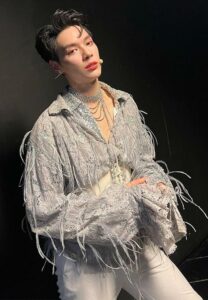 เป็นต่อ-จีรภัทร-เสื้อสวย