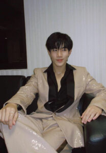 โฟร์ท-ณัฐวรรธน์-ชุดปัง