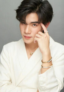 โฟร์ท ณัฐวรรธน์-นักร้องเก่ง