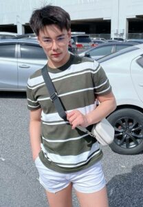 Kornrawut-Poudontong-เสื้อลาย