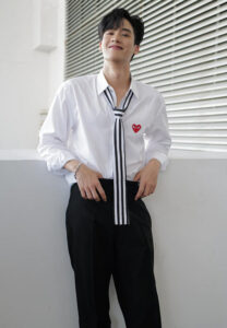 เต-ตะวัน-เสื้อเชิ้ต