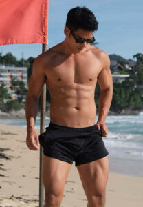 เบียร์-กฤษฎาพัฒน์-ใส่แว่น