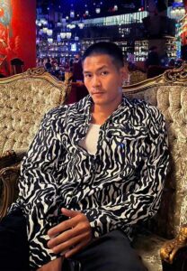 Pongsiri-Leksiri-เสื้อแขนยาว