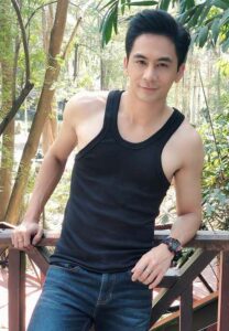 จอร์จ-ฐปนัท-นักแสดงเสื้อกล้าม