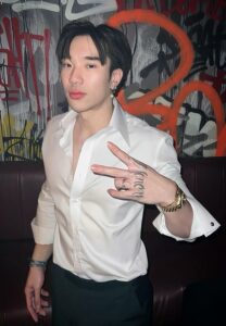 บอส-ณัชพงศ์พล-นักแสดงเสื้อเชิ้ต