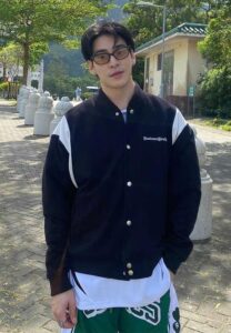 อุ้ม-ทักษกร-ใส่แว่นใส่ อุ้ม-ทักษกร-ใส่แว่นใส่