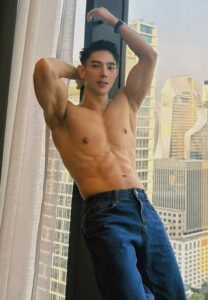 โจ้-กันต์ณพิชญ์-กล้ามแน่น โจ้-กันต์ณพิชญ์-กล้ามแน่น