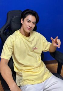 โอม-ภวัต-ดาราบอย