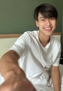 โอม-ภวัต-โอมหล่อ