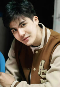 Tao-Nadtaworn-เสื้อน้ำตาล