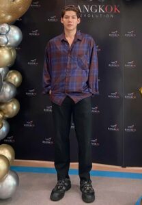 แยม-ปรเมษฐ์-เสื้อสก๊อต