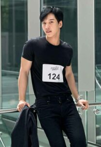 Manatsawee-Pakiriyo-เสื้อยืดดำ