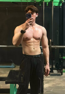 ทิมมี่-เข้ายิม