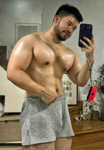 Alex-ถอดเสื้อ