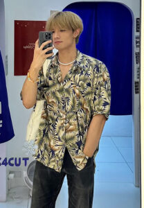 Josh-เสื้อลายดอก Josh-เสื้อลายดอก