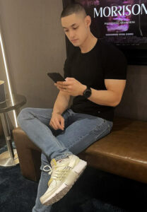 Poom-เน็ตไอดอลเท่