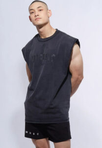 Poom-เสื้อกล้ามดำ