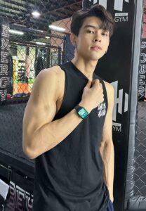 Wanchaloem-Parichatboriboon-แขนล่ำ