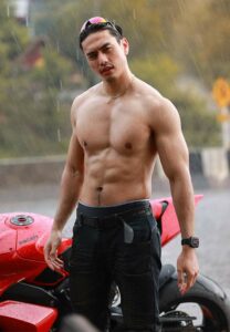 Yuttakiat-Wongsit-ตากฝน