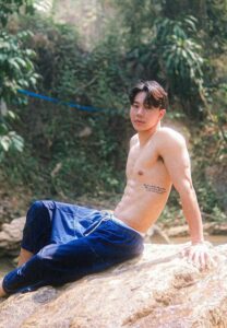 Natchanon Apasrirat-เน็ตไอดอลกล้ามแซ่บ