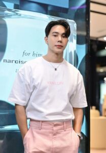 Natchanon Apasrirat-เน็ตไอดอลหล่อ