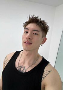 Kelvinyapkumkit-กล้ามแน่น