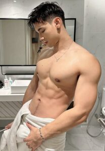 Nattapol-Ngamsaard-นายแบบหุ่นเป๊ะ