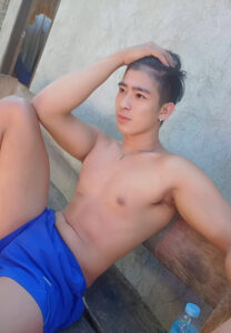 เจ เก้านิ้ว กล้ามใหญ่ เจ เก้านิ้ว กล้ามใหญ่