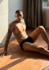 Kanawat-Nut ถ่ายแบบ