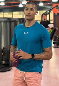 Kanawat-Nut เสื้อฟ้า