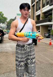 PondPond-เล่นปืน