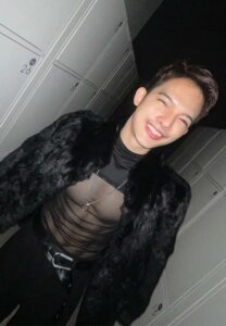 Palm-เสื้อดำ