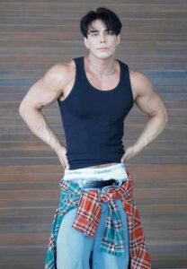 Shira-Theo-หล่อ