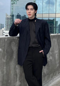 Chinnawat-เสื้อสูท