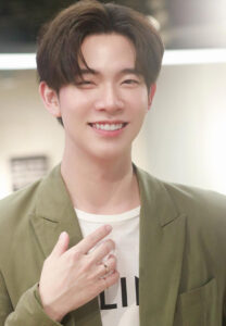 Dr-Thanabat-หน้าหล่อ