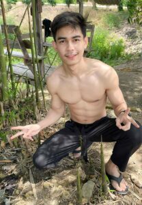 Rachanonth-ทำสวน