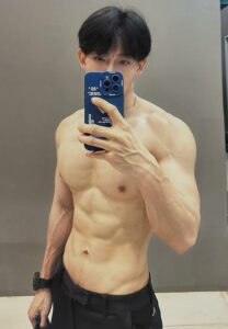 Tyism-Ty-นายแบบกล้ามแน่น