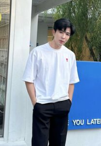 Adithep-Pruankaew-เสื้อเชิ้ตขาว