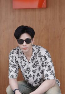 Adithep-Pruankaew-ใส่แว่นดำ